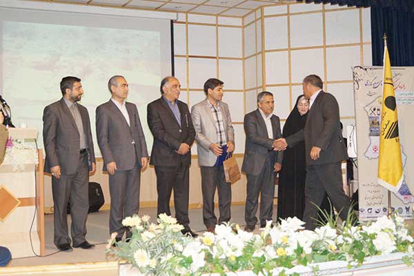 رشد ۵درصدی تولید معادن در سال ۹۵ رشد ۵درصدی تولید معادن در سال ۹۵