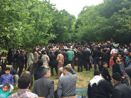 پیکر21تن از جانباختگان معدن آزادشهر تحویل خانواده ها شد پیکر21تن از جانباختگان معدن آزادشهر تحویل خانواده ها شد