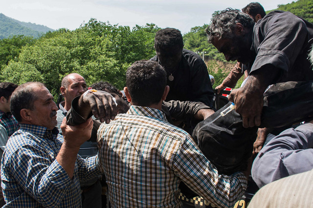 مستمری خانواده معدنکاران فوتشده از فردا پرداخت میشود/ کارگران گروگان تعهدات کارفرما نیستند مستمری خانواده معدنکاران فوتشده از فردا پرداخت میشود/ کارگران گروگان تعهدات کارفرما نیستند