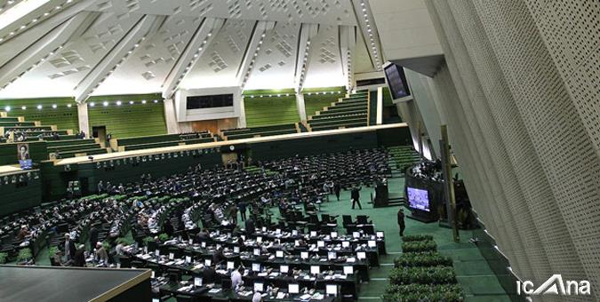 پاسخ‌های وزیر اقتصاد درباره واگذاری مجتمع آلومینیوم المهدی و هرمزال، نمایندگان قانع شدند