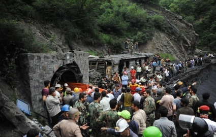خانواده معدنچیان در انتظار محاکمه مقصران حادثه معدن یورت