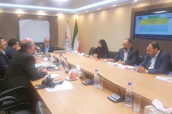 راه‌اندازی طرح‌های توسعه‌ای فولاد سپیددشت تا سال ۹۷