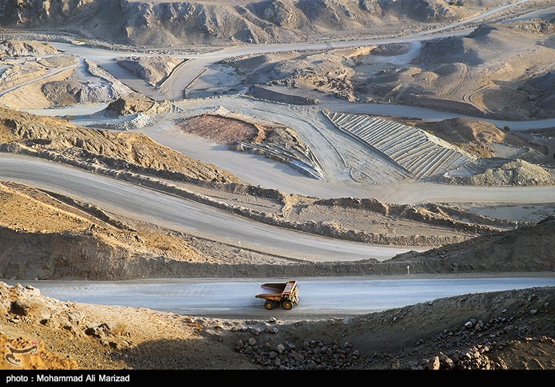جهانگیری از عملیات استخراج سنگ آهن در منطقه سنگان بازدید کرد جهانگیری از عملیات استخراج سنگ آهن در منطقه سنگان بازدید کرد