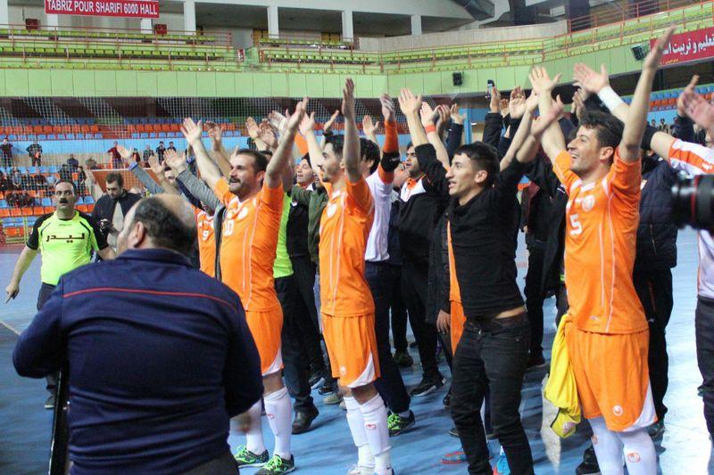 یک امتیاز تا قهرمانی مس سونگون در لیگ برتر فوتسال یک امتیاز تا قهرمانی مس سونگون در لیگ برتر فوتسال