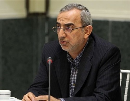 متوسط تولید نفت 3.8 میلیون بشکه در روز است متوسط تولید نفت 3.8 میلیون بشکه در روز است