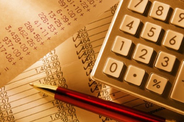 کاهش مشکلات اقتصادی با حمایت دولت از بانکها ممکن میشود کاهش مشکلات اقتصادی با حمایت دولت از بانکها ممکن میشود