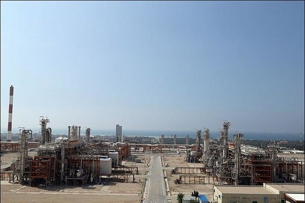 تزریق١٠٠میلیون یورو سرمایه برای پالایشگاه ستاره خلیج فارس تزریق١٠٠میلیون یورو سرمایه برای پالایشگاه ستاره خلیج فارس