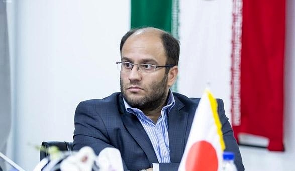 مافیای بنزین و خریداران ‌خودروسازی مخالف خودروی خارجی هستند / دولت اعلام کند واردات ممنوع است همه ما راحت شویم