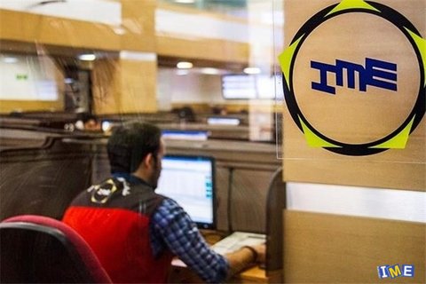 بیش از ۵۲ هزار تن فرآورده های نفتی و پتروشیمی روی میز فروش