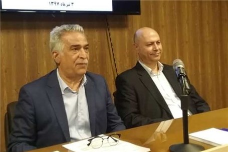 روزی ۱۰۰۰میلیارد تومان به نقدینگی کشور اضافه می شود روزی ۱۰۰۰میلیارد تومان به نقدینگی کشور اضافه می شود