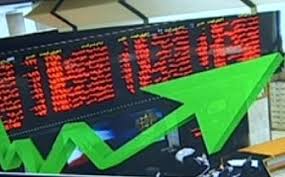پیش بینی ادامه رشد بورس تا یک سال و نیم آینده / تحلیل حمید اعرابی از پایان قیمت گذاری دستوری در بازارهای مختلف