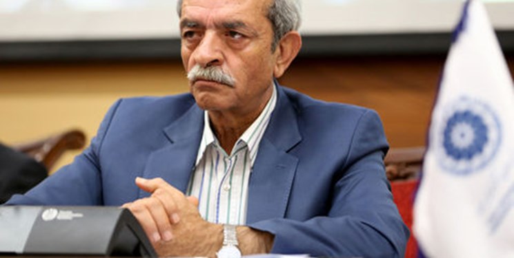 انتقاد از لغو یک باره صادرات کالا/ ارائه ارز به سامانه نیما با قیمت واقعی باشد انتقاد از لغو یک باره صادرات کالا/ ارائه ارز به سامانه نیما با قیمت واقعی باشد
