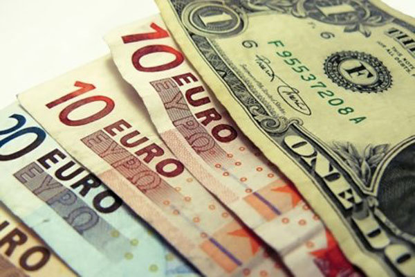 صرافانی که از فعالیتشان جلوگیری شده، گزارش دهند