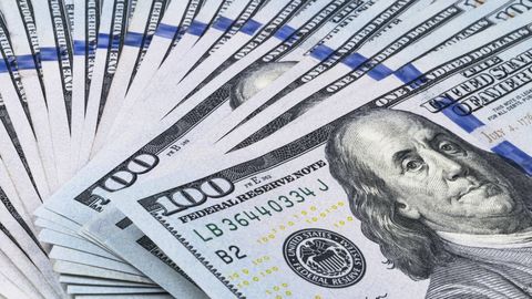 روند کاهش نرخ ارز قابل قبول است/ دست دلالان باید کوتاه شود