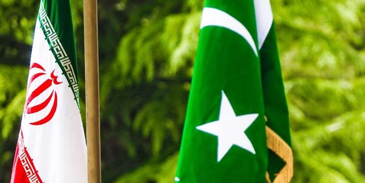 مقام پاکستان: بخشی از فرآورده نفتی ایران قاچاقی وارد پاکستان میشود مقام پاکستان: بخشی از فرآورده نفتی ایران قاچاقی وارد پاکستان میشود