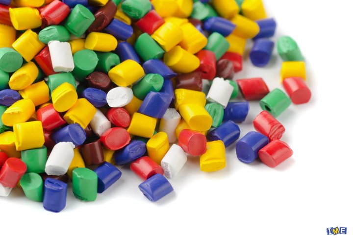 عرضه ۵۰ هزار تن مواد پلیمری در بورس کالا
