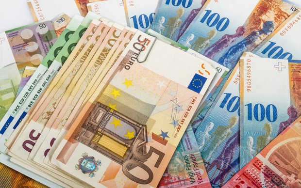 نرخ ۴۷ ارز بین بانکی در ۱۸ اردیبهشت ۹۸ / قیمت ۲۴ اسعار دولتی کاهش یافت + جدول
