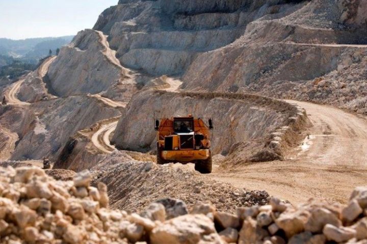 ساکنان مناطق معدنی باید از عایدات معدن برخوردار شوند ساکنان مناطق معدنی باید از عایدات معدن برخوردار شوند
