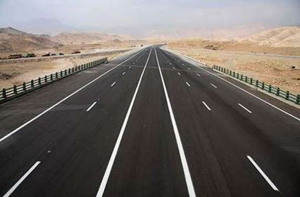 بازدید معاون اول رییس جمهور از پروژه آزادراه همت - کرج