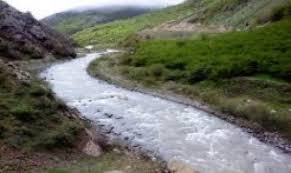 به دنبال قراضه در بستر رودخانه