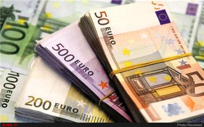 دولت باید عرضه دلار ۴۲۰۰ تومانی را متوقف کند دولت باید عرضه دلار ۴۲۰۰ تومانی را متوقف کند