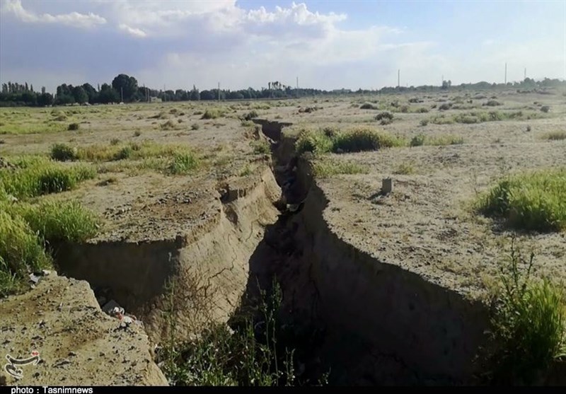 خطر فرونشست در دشت‌های تهران