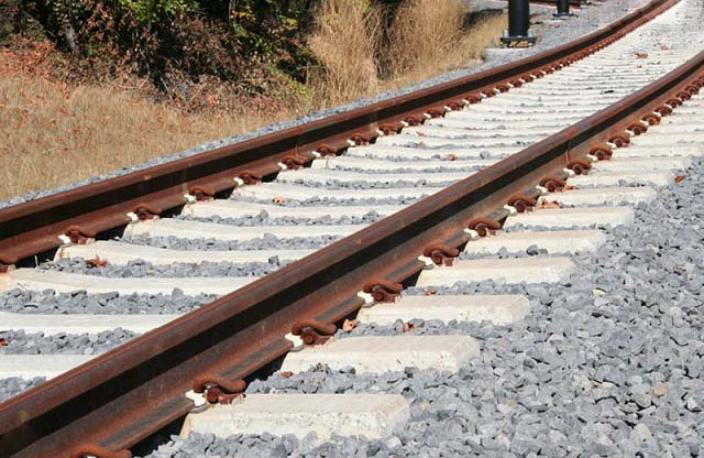 سارقان مسلح کابل تغییر مسیر ریل راه آهن بندرعباس دستگیر شدند سارقان مسلح کابل تغییر مسیر ریل راه آهن بندرعباس دستگیر شدند