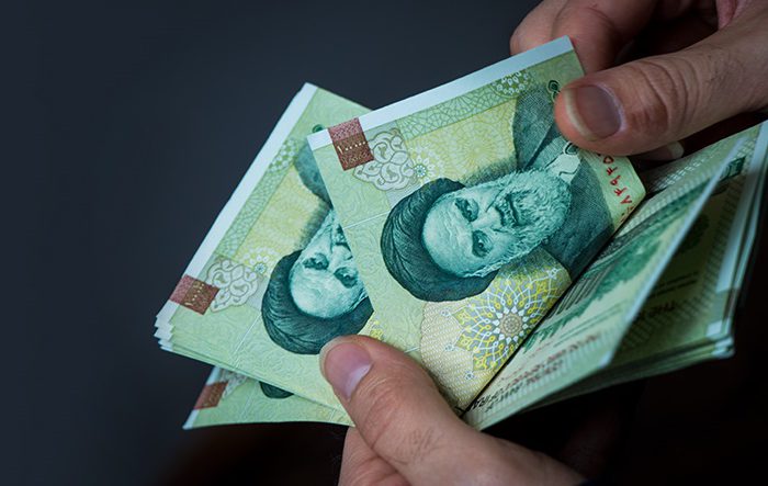 تقویت ۴۰ درصدی پول ملی در برابر کاهش ۳۰۰ درصدی ارزش پول تقویت ۴۰ درصدی پول ملی در برابر کاهش ۳۰۰ درصدی ارزش پول