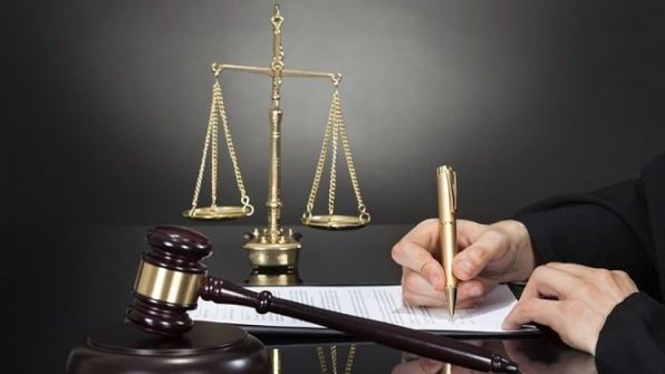 بی تفاوتی به مردم و انجام ندادن مسوولیت ها ، آفت ادارات است