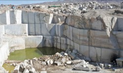 سنگ های پیش پای معدن کاران گرانیت سنگ های پیش پای معدن کاران گرانیت