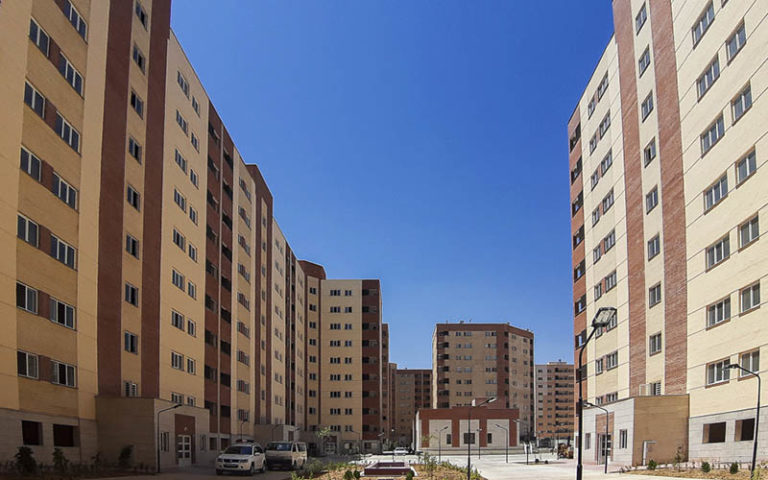 در طرح ملی مسکن زمین دولتی رایگان در اختیار سازندگان قرار میگیرد در طرح ملی مسکن زمین دولتی رایگان در اختیار سازندگان قرار میگیرد
