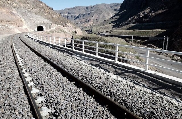 کاهش دوساعته زمان سفر ریلی از ایستگاه راه آهن کاهش دوساعته زمان سفر ریلی از ایستگاه راه آهن