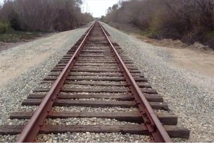 قرارداد قرارگاه خاتم با ذوب آهن برای تأمین ریل خط آهن چابهار - زاهدان قرارداد قرارگاه خاتم با ذوب آهن برای تأمین ریل خط آهن چابهار - زاهدان