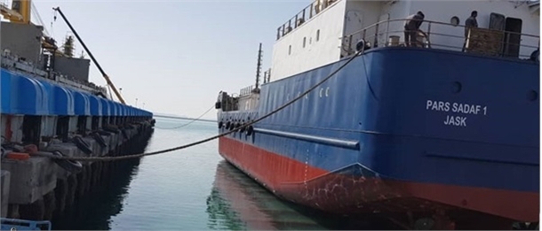 توقف صادرات به امارات با لنجهای قدیمی توقف صادرات به امارات با لنجهای قدیمی