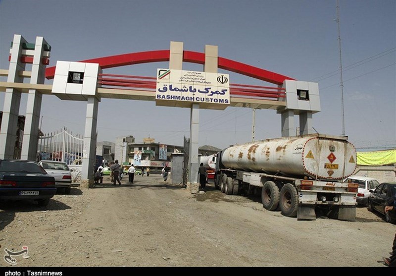 فعالیت ۲۴ ساعته گمرک باشماق مریوان در اولین روز عید سال ۹۹ فعالیت ۲۴ ساعته گمرک باشماق مریوان در اولین روز عید سال ۹۹