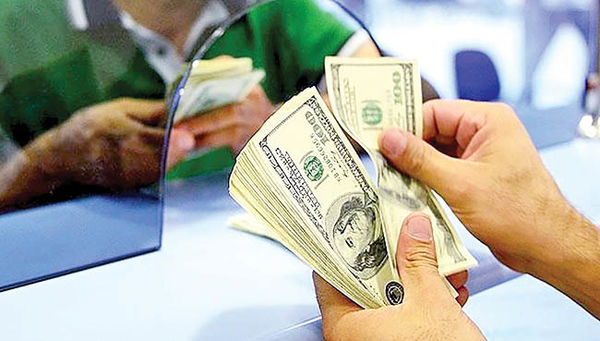 روز پیشروی دلار و سکه
