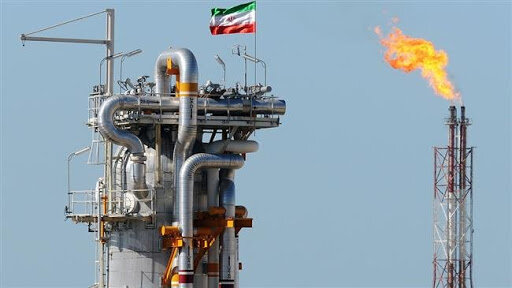 وزارت نفت: طرحهای توسعه نفت ادامه مییابد وزارت نفت: طرحهای توسعه نفت ادامه مییابد
