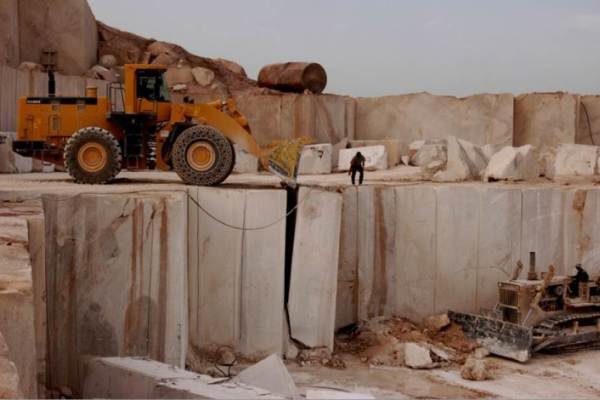 اختلاف فاحش در تعیین محدوده برخی معادن شهرستان محلات در کاداستر/ وزارت صمت براساس اطلاعات سال ۶۷ و تجهیزات بهروز نسبت به اصلاح حدود معادن اقدام کند اختلاف فاحش در تعیین محدوده برخی معادن شهرستان محلات در کاداستر/ وزارت صمت براساس اطلاعات سال ۶۷ و تجهیزات بهروز نسبت به اصلاح حدود معادن اقدام کند