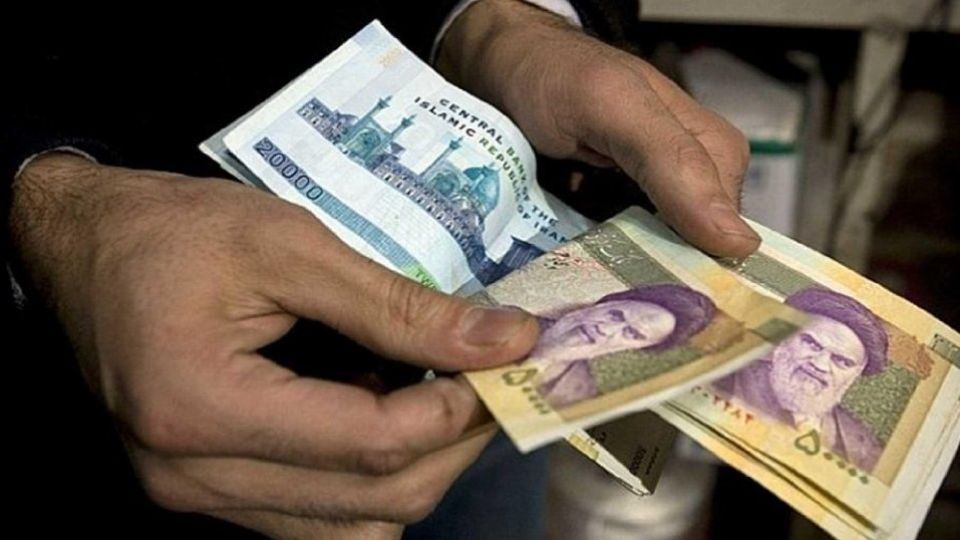 مجلس یازدهم طرحهای متعددی را برای کاهش مشکلات اقتصادی مردم پیگیری میکند مجلس یازدهم طرحهای متعددی را برای کاهش مشکلات اقتصادی مردم پیگیری میکند