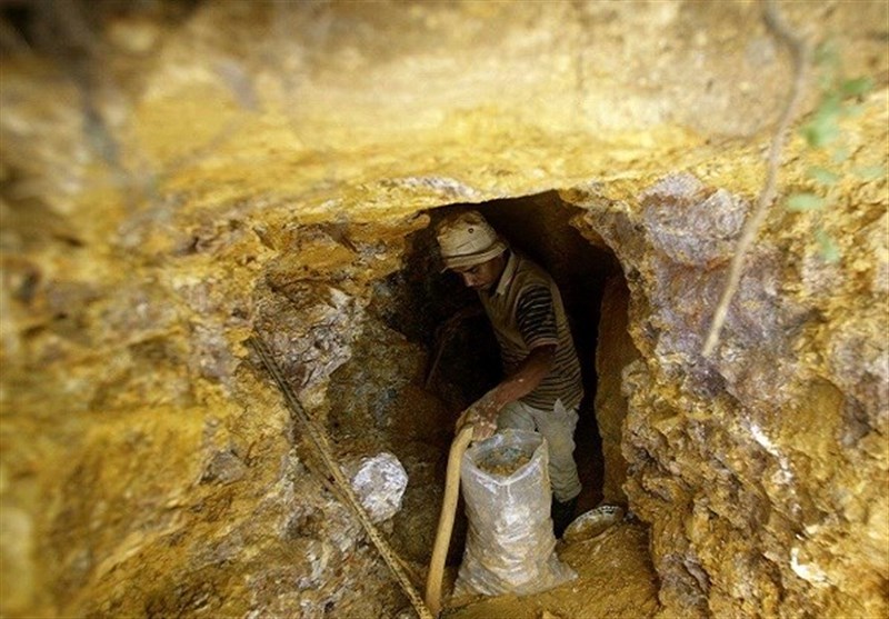 «نشست سوتزنی در حوزه معدن»/ از بروز فساد خانوادگی در معادن کرمان تا آسیبهای محیط زیستی در معادن طلا/ حوزه معدن خلأهای قانونی دارد «نشست سوتزنی در حوزه معدن»/ از بروز فساد خانوادگی در معادن کرمان تا آسیبهای محیط زیستی در معادن طلا/ حوزه معدن خلأهای قانونی دارد