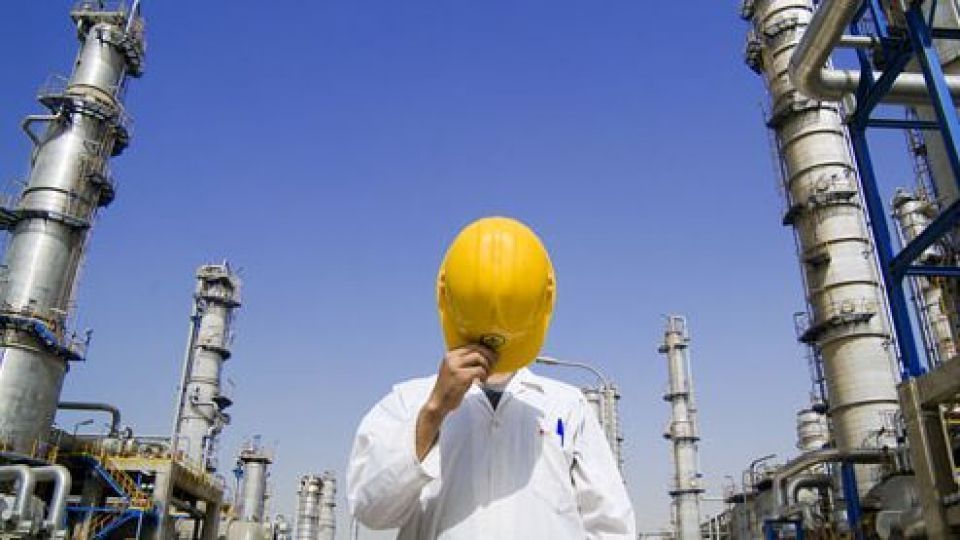 گرامیداشت روز صنعت پتروشیمی در ۵۷ سالگی/ پتروشیمی؛ از دیروز تا امروز