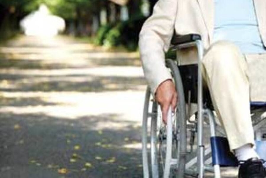 رفع مشکل کمبود وسایل توانبخشی در شهربابک رفع مشکل کمبود وسایل توانبخشی در شهربابک