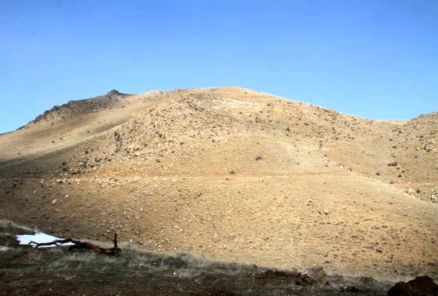 عملیات برداشت اولین معدن تأمین مصالح کارخانه آسفالت آغاز میشود عملیات برداشت اولین معدن تأمین مصالح کارخانه آسفالت آغاز میشود