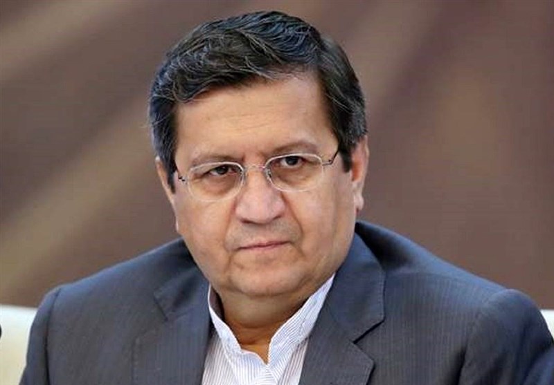 همتی: نرخ ارز باید توسط سازوکار بازار تعیین شود / انتظار حرکت در مسیر اصلاح قیمت همتی: نرخ ارز باید توسط سازوکار بازار تعیین شود / انتظار حرکت در مسیر اصلاح قیمت