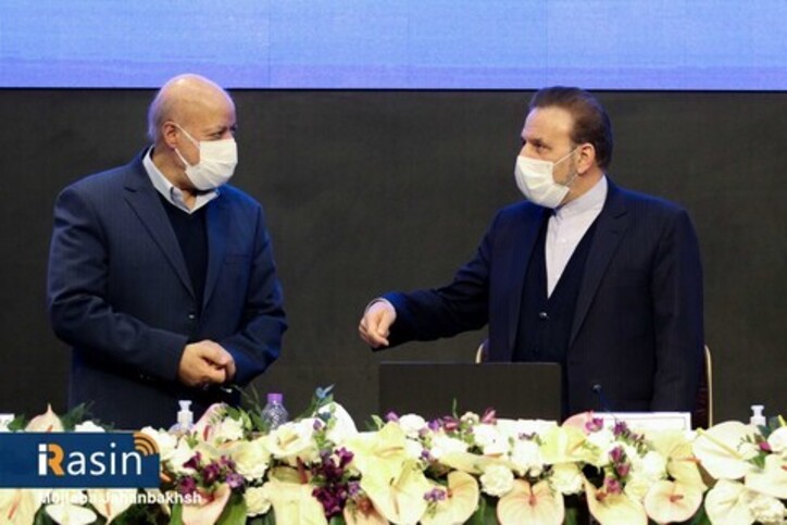 دستاورد‌های سفر واعظی به اصفهان/ از سیاسی بازی پرهیز شود!