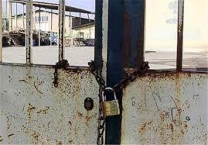 ۱۰هزار واحد تولیدی مدفون شده در کشور داریم که حتی تابلوی آن‌ها تبدیل به آهن قراضه شده است!