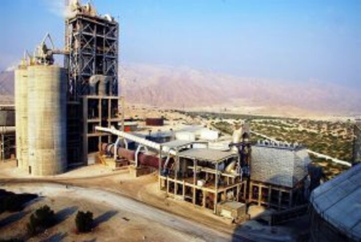 واکنش مدیرفروش کارخانه سیمان ساروج کنگان به کلیپ منتشر شده درخصوص این کارخانه