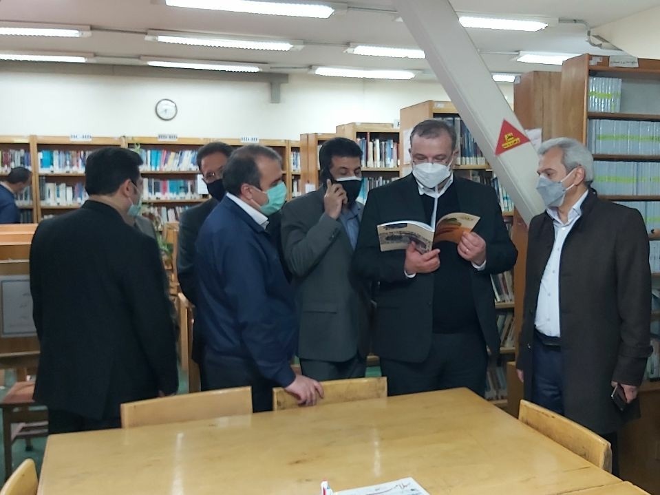 بانک ملی ایران خدمت به زائران را وظیفه خود میداند بانک ملی ایران خدمت به زائران را وظیفه خود میداند