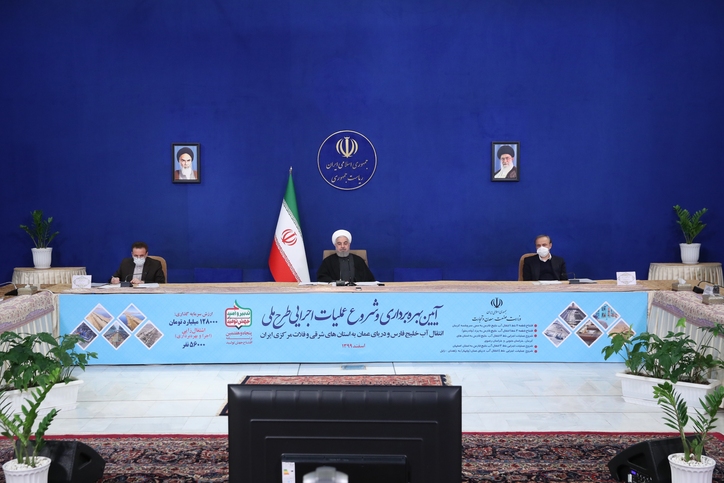 در دولت یازدهم و دوازدهم در زمینه آب و خاک یک انقلاب رخ داده است/در ساخت پمپ‌های مورد نیاز خطوط انتقال آب به خودکفایی رسیده‌ایم/تمام نکات زیست محیطی انتقال آب مد نظر قرار گرفته است