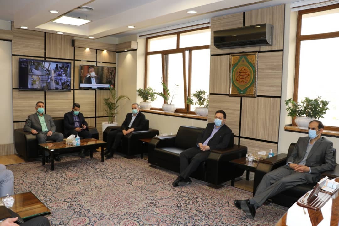 تقدیر اعضای هیات مدیره بانک ملی ایران از تلاشهای کارکنان اداره امور شعب شرق تهران تقدیر اعضای هیات مدیره بانک ملی ایران از تلاشهای کارکنان اداره امور شعب شرق تهران